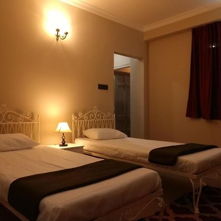 Rockski Boutique Bed & Breakfast ชิลลอง ภายนอก รูปภาพ