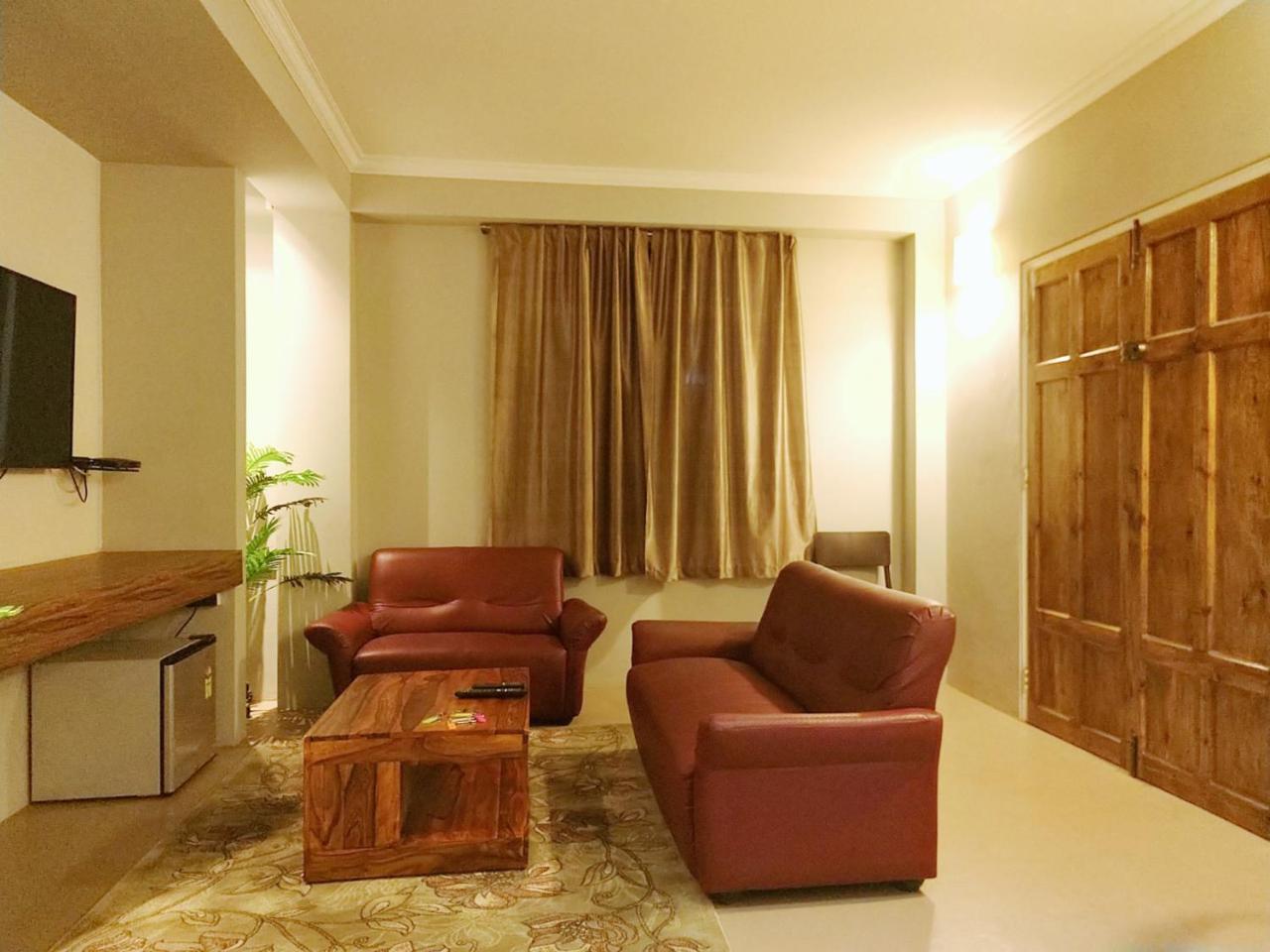 Rockski Boutique Bed & Breakfast ชิลลอง ภายนอก รูปภาพ